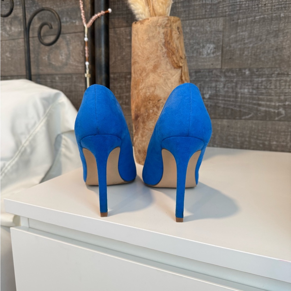 Forever 21 Vibrant Blue Pumps Heels (Size 8) - Picture 4 of 6